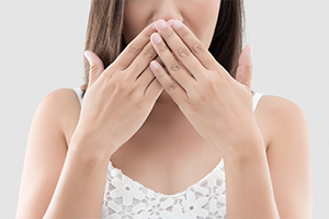 口臭の原因と治療方法